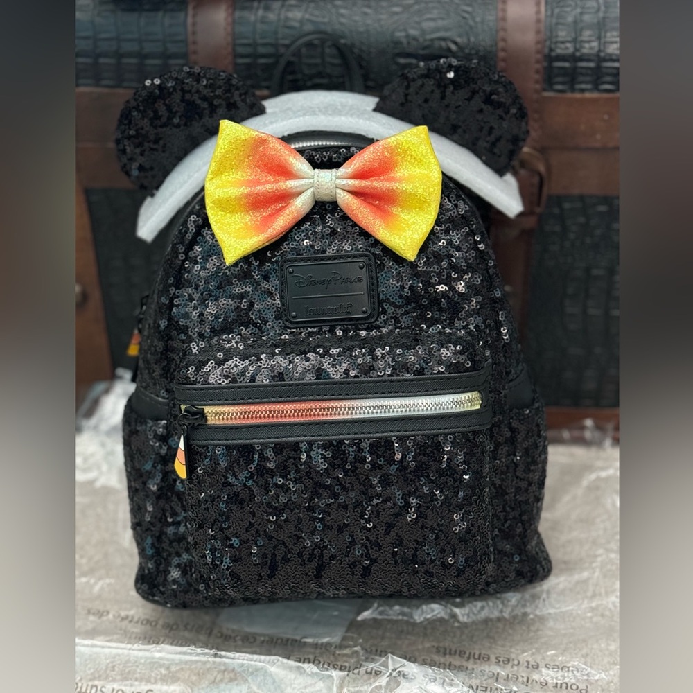 Disney Loungefly Minnie Mouse Sequin Halloween Backpack - NWT in bag!